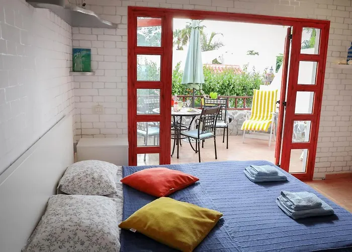 Geranios, Close To Beach, Puerto Colon, Yellowcat 2 Costa Adeje (Tenerife)