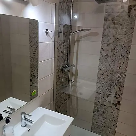 Geranios, Close To Beach, Puerto Colon, Yellowcat 2 3*